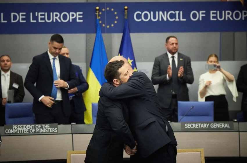  Zelensky nënshkruan marrëveshjen për tribunalin që mund të gjykojë Putinin