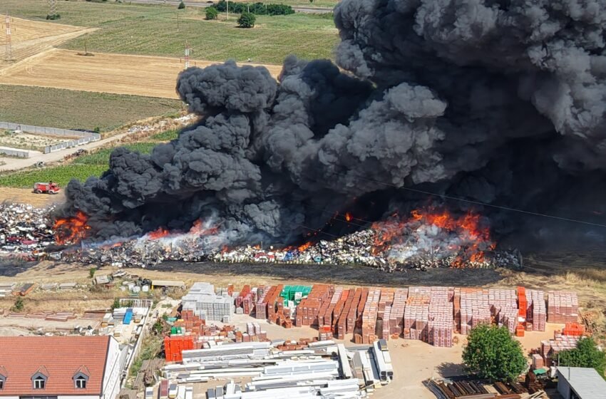  Pesë zjarre aktive në Maqedoni