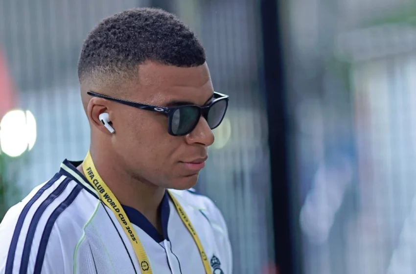 Reali “harron” Mbappe/ Testi anti-doping e vonon një orë në tunel, skuadra largohet pa yllin francez