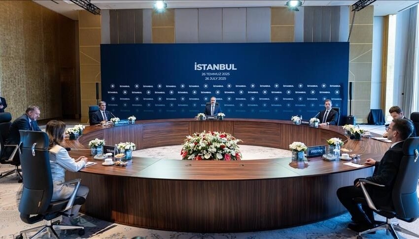 Фидан се сретна со своите колеги од балканските земји во Истанбул