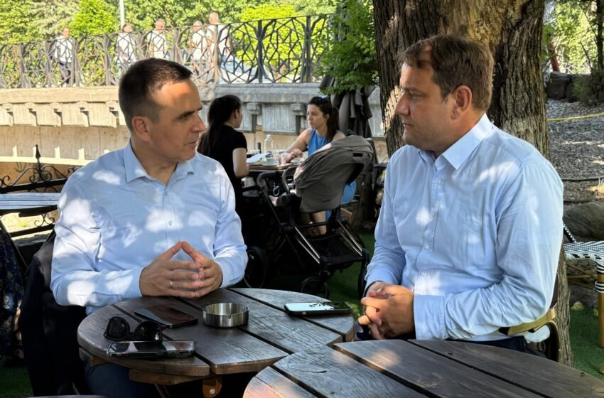  Kasami takohem me ambasadorin e Kosovës në Maqedoni: Bashkëpunimi mes dy vendeve do thellohet edhe më tej