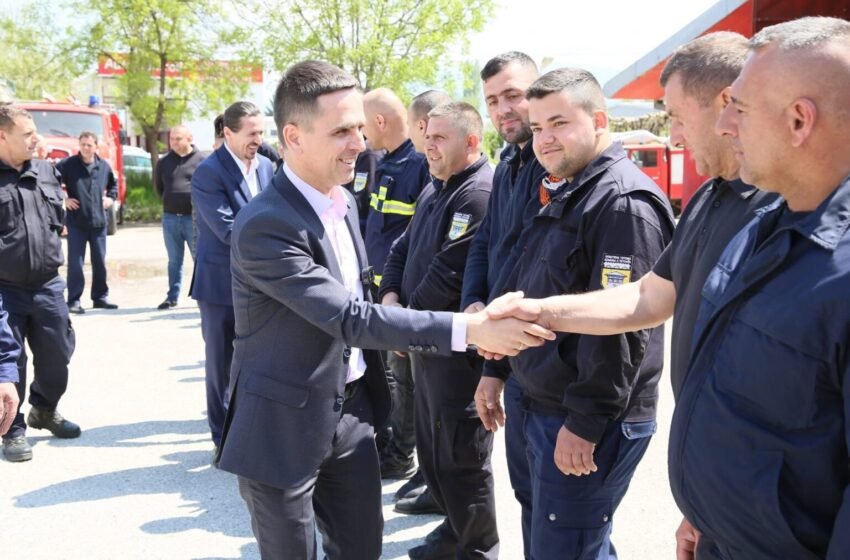  Kasami: Gjashtë muaj pas marrjes së mandatit rritëm pagat e zjarrfikësve sepse janë heronjët tanë