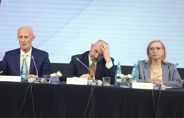 Kodi i ri Penal zbut dënimet e korrupsionit për zyrtarët e lartë