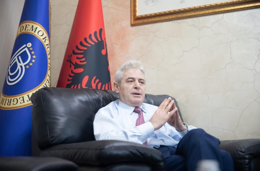  Ahmeti minimizon pakënaqësitë pas Kongresit: “Janë vetëm dy-tri persona”