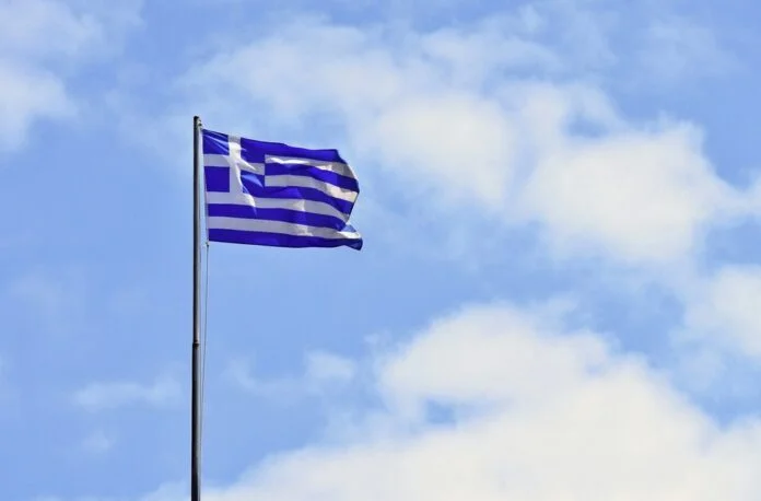 Stuhi të fuqishme godasin Greqinë veriore – përm’bytje në Selanik