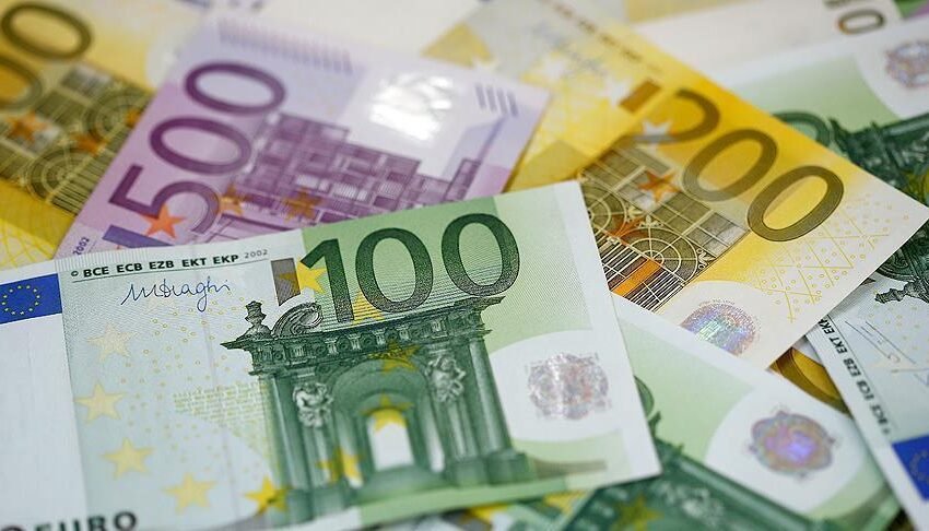  ССМ: Во мај 73,3 проценти од работниците земале плата под просечната