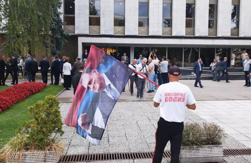  Kuvendi i Republikës Sërpska dhe Dodik sfidojnë Bosnjën me referendum