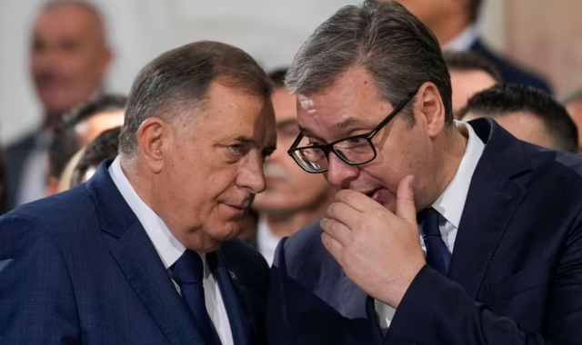  Dodik dhe Vuçiç përsëri kërkojnë “shpëtim” në Moskë