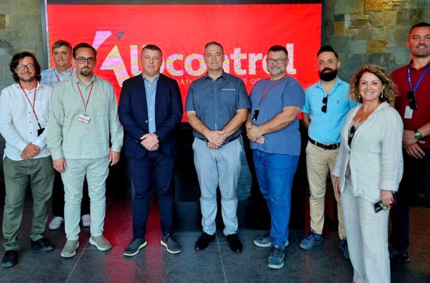  Zimberi dhe Isaku bien dakord për forcimin e koordinimit ajror Shqipëri–Maqedoni