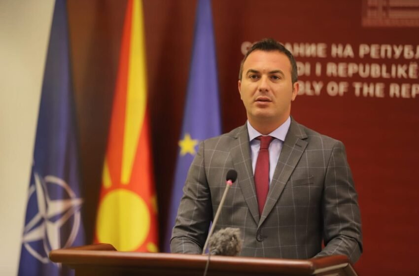  Mickoski thotë se Levica po e ndihmon BDI-në, përgjigjet Arbër Ademi