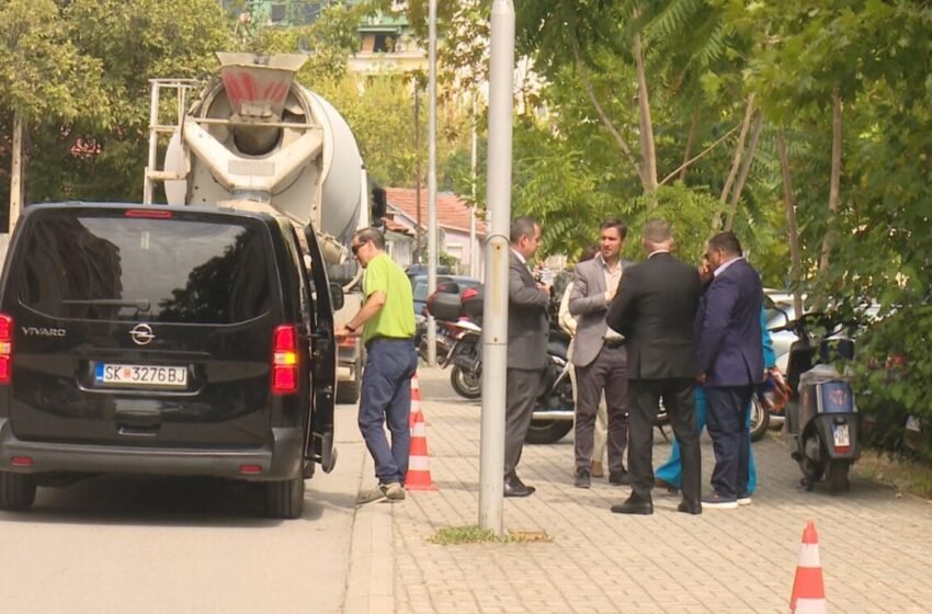  Deputetët hynë në ASK