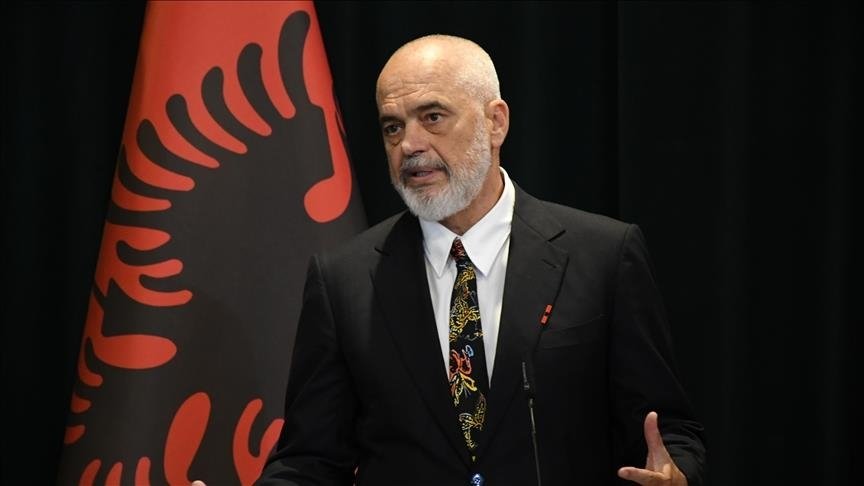 Рама побара итно разрешување на градоначалникот на општина Тирана и уставни измени за намалување на бројот на пратеници