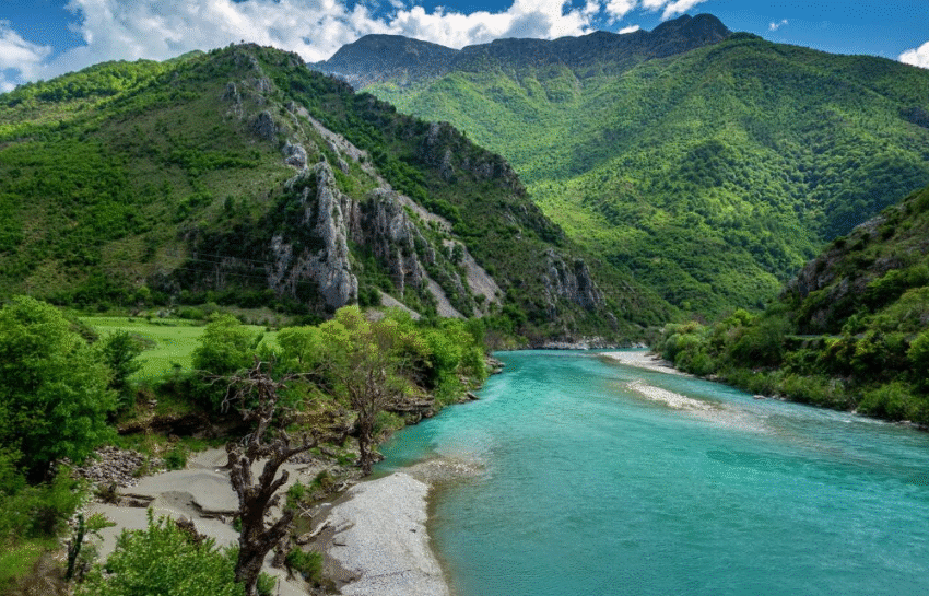  Lumi Vjosa zyrtarisht në programin “Njeriu dhe Biosfera” të UNESCO-s