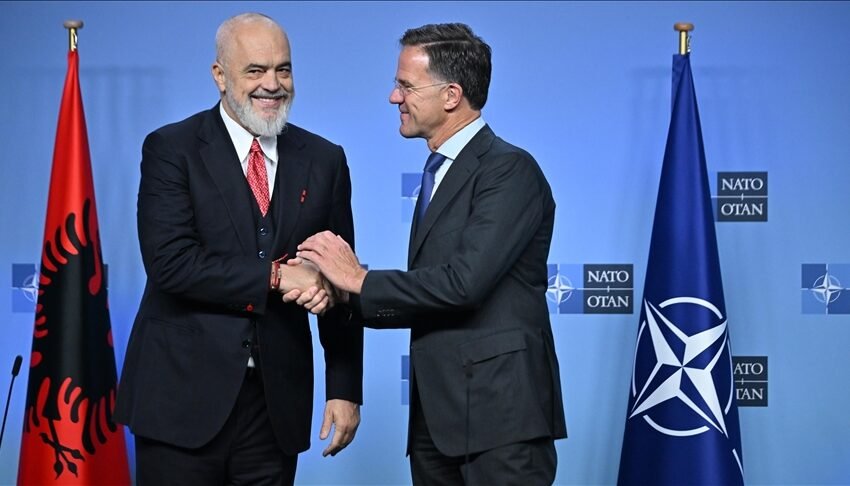  Rutte takon kryeministrin Rama: Shqipëria është një aleate e palëkundur