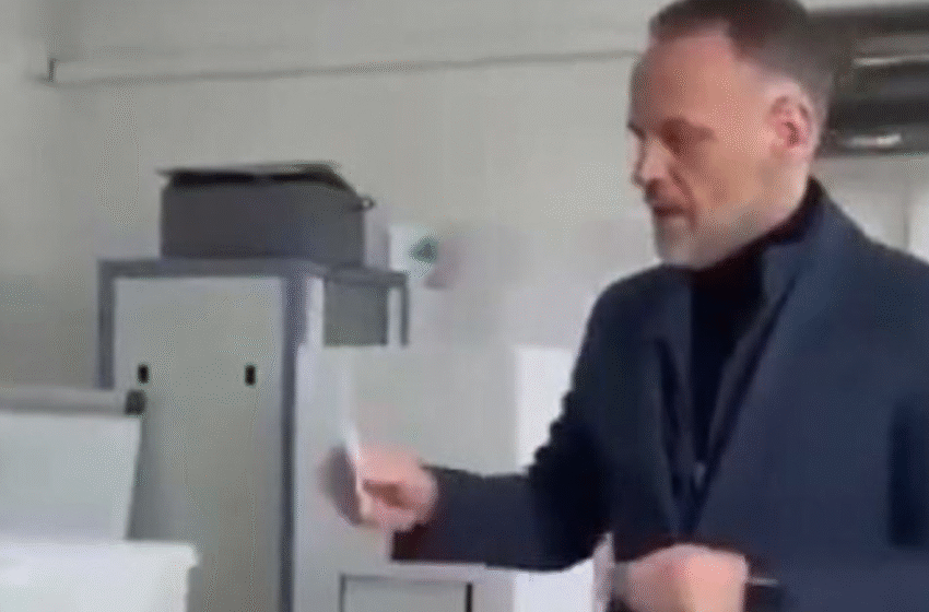  Zëvendëskryeministri i Maqedonisë së Veriut hedh votën e tij në zgjedhjet lokale