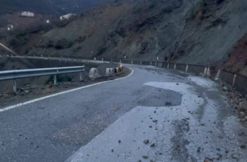  Rrëshqitje dherash dhe probleme me energjinë, qarku i Kukësit nën ndikimin e motit të keq