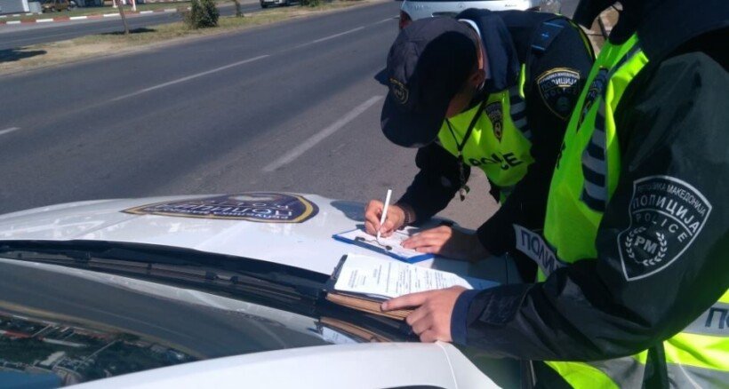 Policia e Maqedonisë 1 065 gjoba për një ditë për shkelje në trafik
