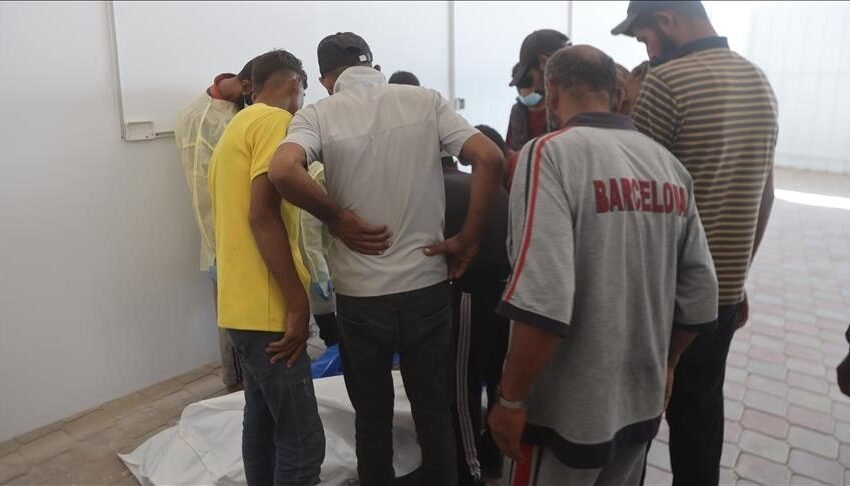 Familjet në Gaza kërkojnë gjurmë të të dashurve midis trupave të kthyer nga Izraeli