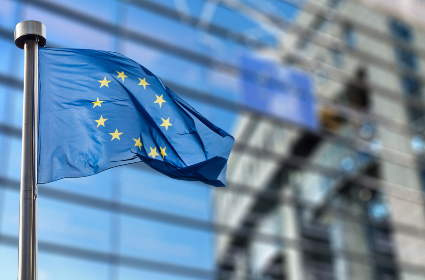  Të rinjtë në Maqedoninë e Veriut të ndarë rreth perspektivës evropiane të vendit