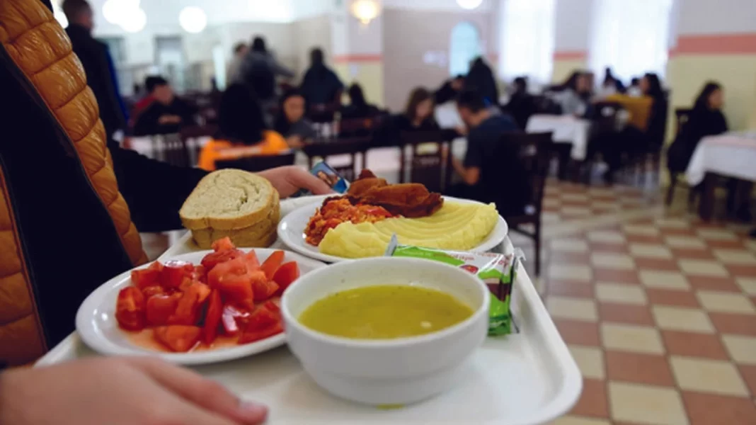 mbi-1000-studente-mbeten-pa-subvencione-ushqimore