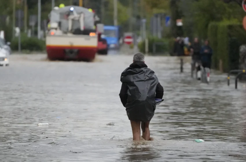  Përmbytje në Italinë verilindore nga reshjet e dendura