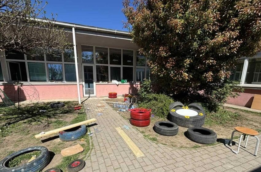  Helmim masiv në shkollën fillore “Dimo Hadzhi Dimov”, në mesin e nxënësve edhe djali i kryeministrit Mickoski