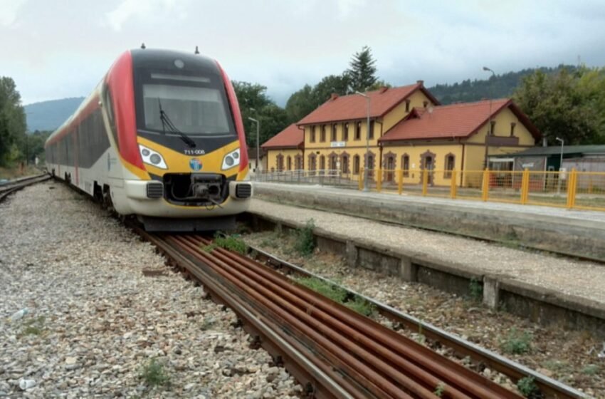  Ndërpritet bojkoti i makinistëve, normalizohet trafiku hekurudhor