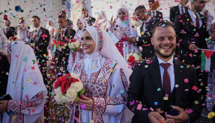 ringjallet-shpresa-54-cifte-martohen-ne-nje-ceremoni-masive-ne-gaze