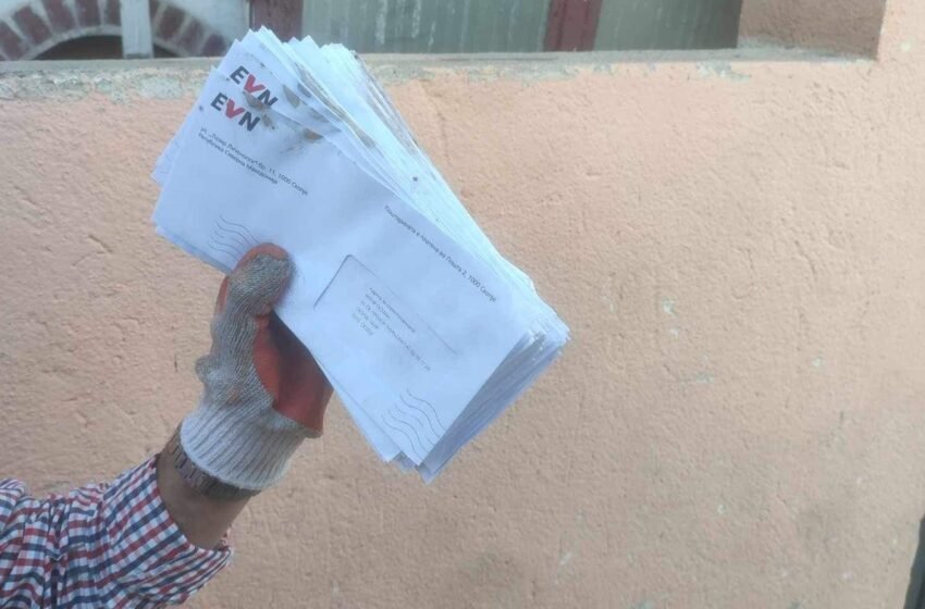  Faturat e energjisë elektrike do të ulen në RMV, Komisioni Rregullator ka ulur tarifat për shpërndarje dhe transmetim