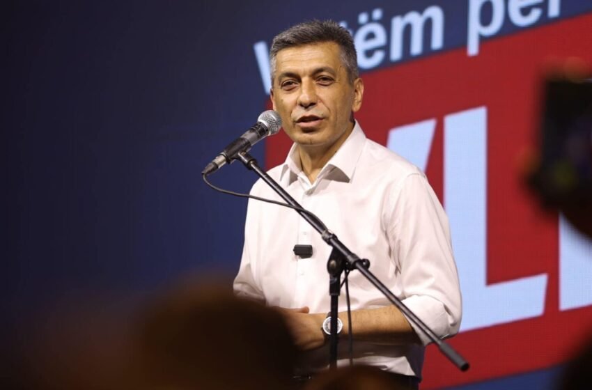  Mexhiti: Në AKI kanë mbetur vetëm Ahmeti e Taravari, e kanë humbur shpresën