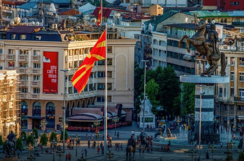  Maqedonasit po plaken dhe lindin më pak, shqiptarët me rritje të vogël – alarm demografik në RMV