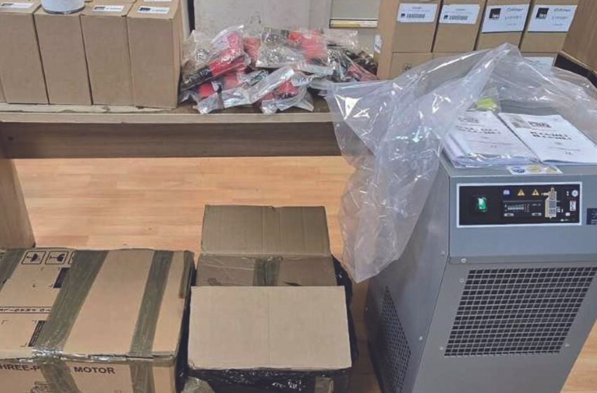  Doganierët sekuestrojnë masivisht mallra të paligjshme