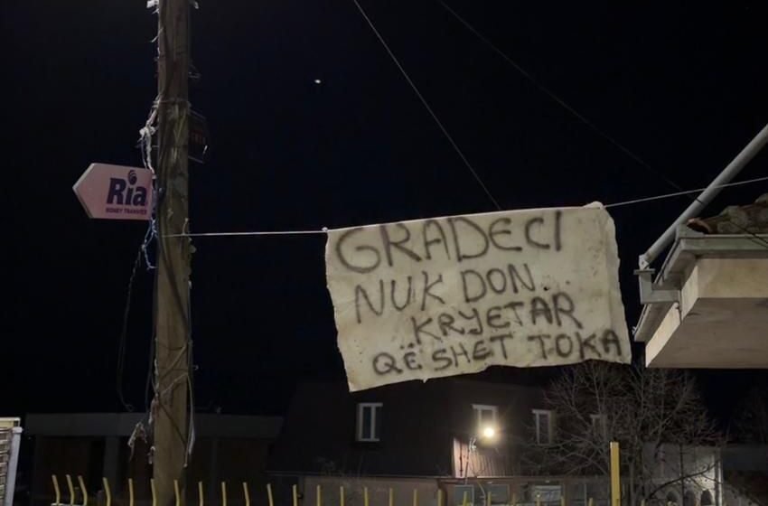  Rinia e Vrapçishtit në këmbë kundër Isen Shabanit: Nuk duam kryetar që shet toka