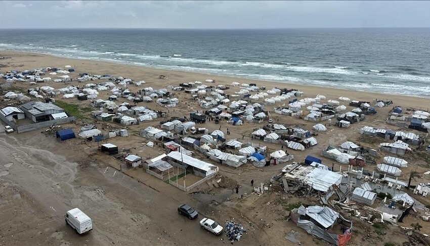  I ftohti vret të paktën 21 palestinezë të zhvendosur në Gaza, shumica e tyre fëmijë