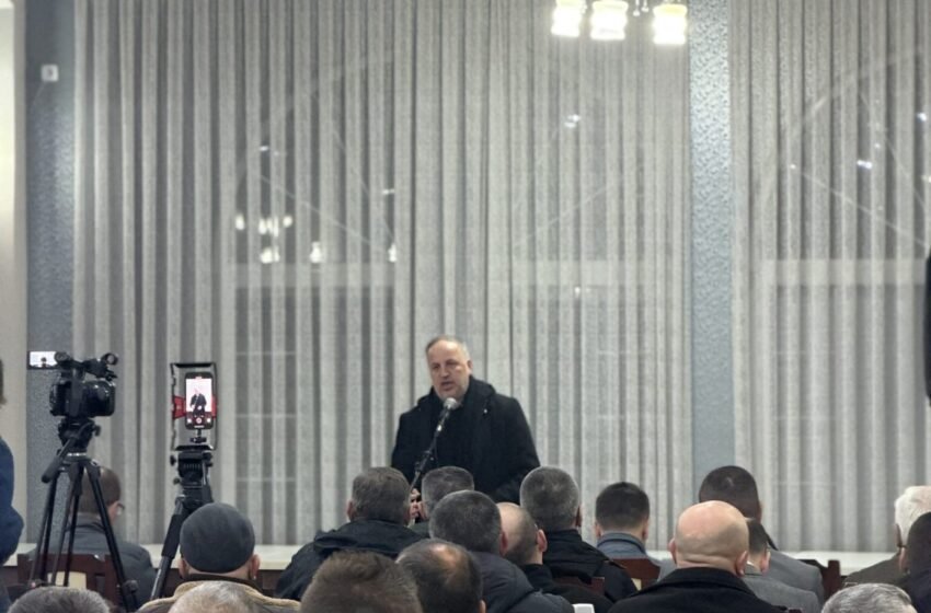  Azizi: Do të ketë skanim të funksionarëve, pason rikonstruktimi i Qeverisë