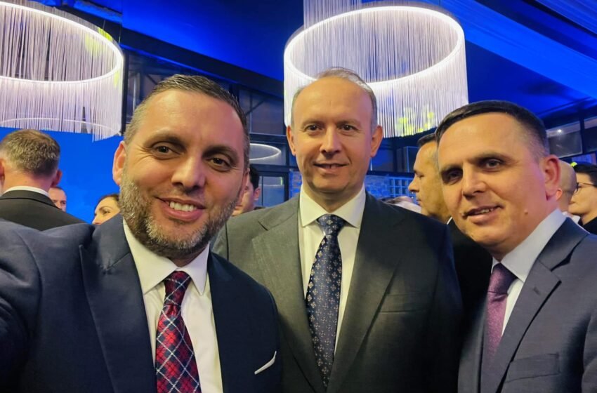  Deputeti i VV-së Klinaku falënderon Kasamin dhe Gashin për mbështetjen