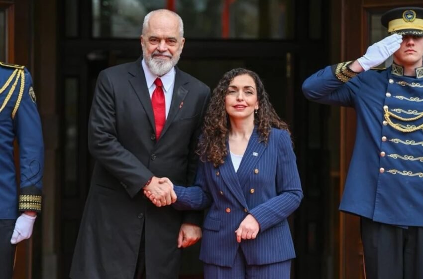  Rama viziton Kosovën për pavarësinë: Pretenca për krerët e UÇK, varrosje për së gjalli