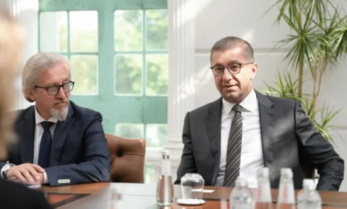  Mickoski për Fatmir Limanin: Në maj-qershor kemi rikonstruim qeverie!