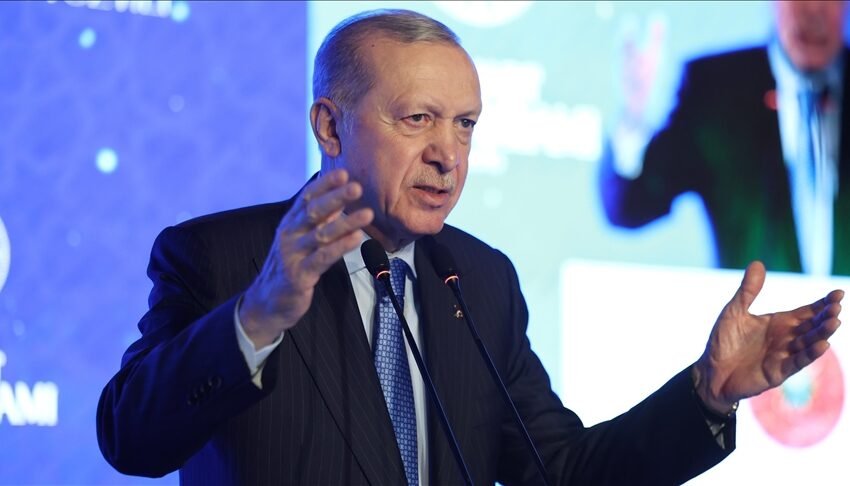  Erdogan: Izraeli “gjakatar” vazhdon sulmet ndaj shkollave dhe spitaleve në Iran dhe Liban, “ashtu siç bëri në Gaza”