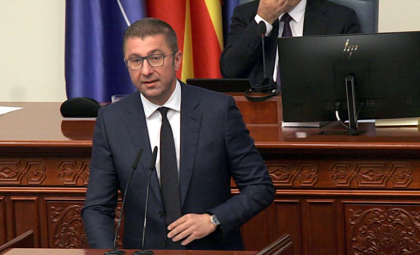  Mickoski: Po përpiqem ta mësoj shqipen