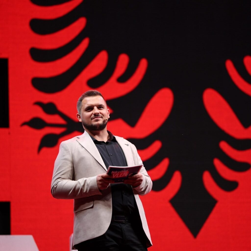 qamili-per-jurisprudencen-pse-nuk-reagoi-kryeministri-talat-xhaferi-kur-djali-i-tij-e-dha-provimin-maqedonisht