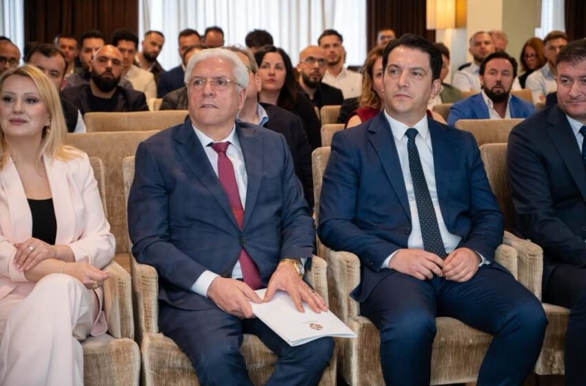  Bekim Sali prezanton mundësitë për investime në Maqedoninë e Veriut në Düsseldorf