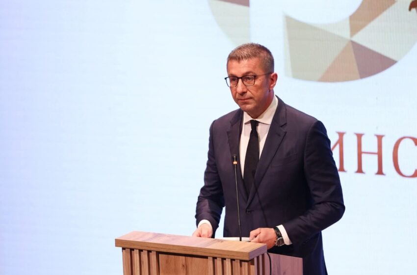  Mickoski pret politika pro-evropiane nga Magjari, për Gruevskin: ekstradimi është kërkuar që në vitin 2018