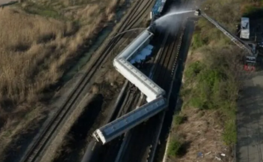  Përplasen dy trena në Danimarkë, raportohet për disa të lënduar