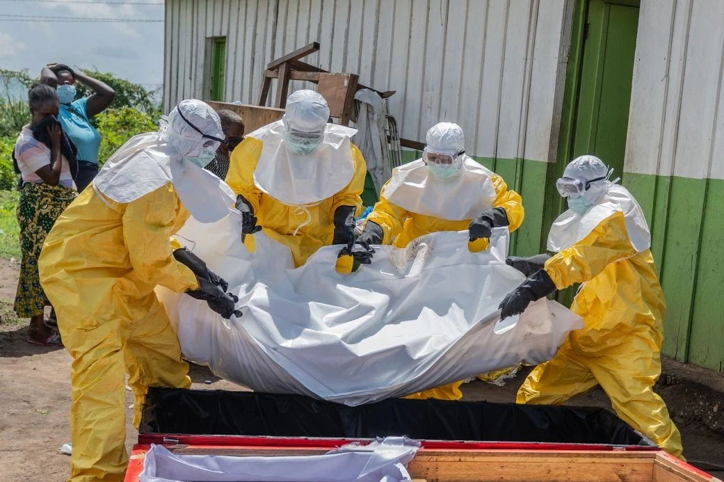 ebola-po-perhapet-me-shpejtesi-ne-kongo-rreziku-ngrihet-ne-nivel-shume-te-larte