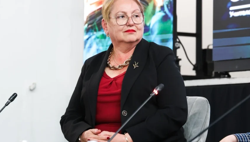  Janevska: Inteligjenca artificiale po bëhet pjesë e çdo klase dhe e jetës së përditshme të nxënësve