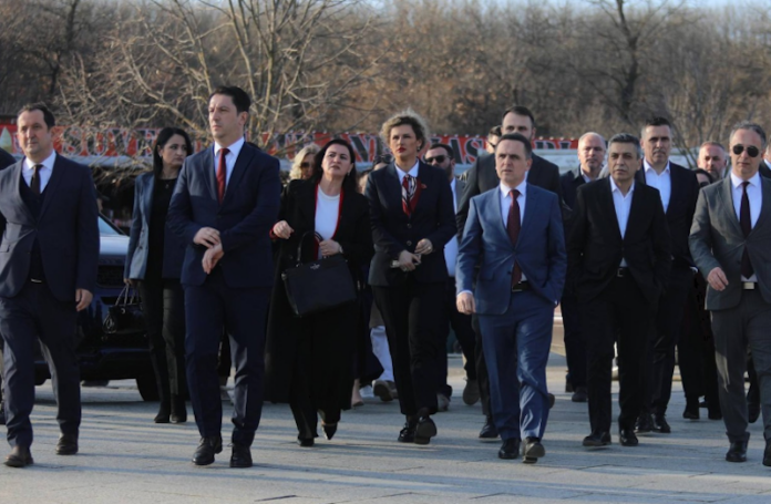nga-5-behet-1-vlen-paralajmeron-kongresin-e-bashkimit-neser-vuloset-bashkimi-politik-shqiptar