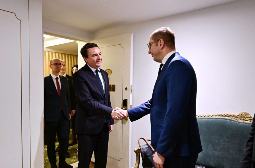 Mickoski e Kurti takohen në Nju Jork, diskutojnë për marrëdhëniet e fqinjësisë së mirë dhe bashkëpunimin rajonal