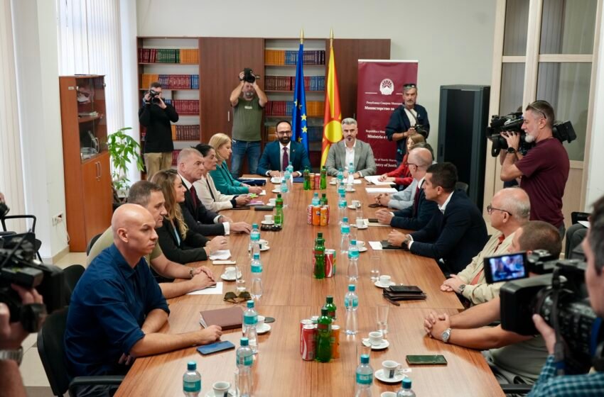  Shasivari: Një mundësi e dytë për Kodin Zgjedhor – pres që LSDM-ja t’i bashkohet takimit të ardhshëm të grupit të punës