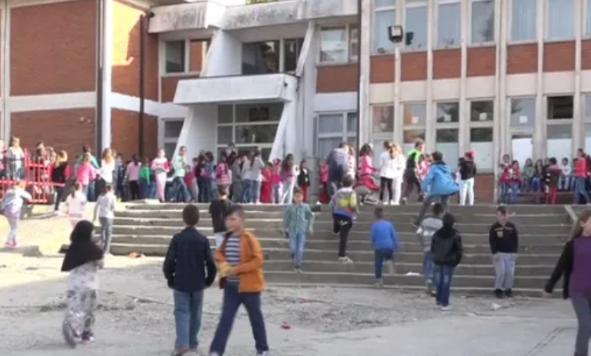  Zilja bie sërish, 238 mijë nxënës nisin sot vitin e ri shkollor në RMV